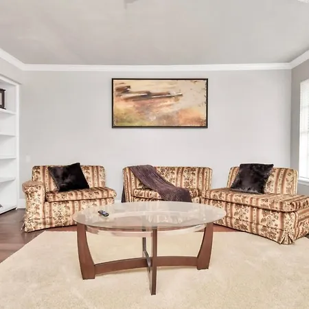 Retro Haven 2Br Townhome Located In Montrose